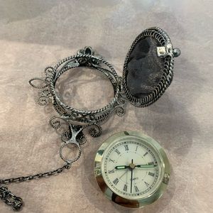 Weird pocket watch?